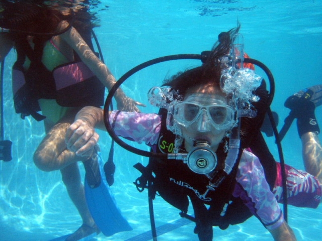 Practicas de infantiles en piscina